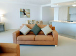 Contemporary Decor - Surfers Paradise Accommodation