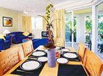Self Contained Apartments - Sanctuary Lake Apartments Gold Coast